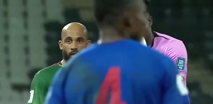 奧納納越來越抽象！此前跑到前場指揮隊友罰任意球