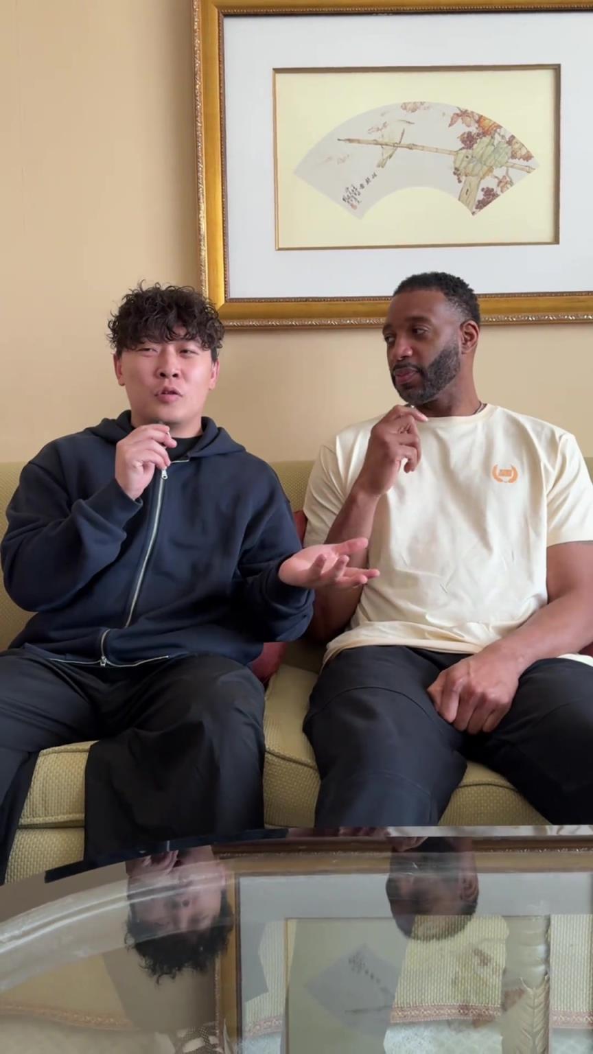 小伙子你真勇啊，在麥迪面前“那個，那個”的