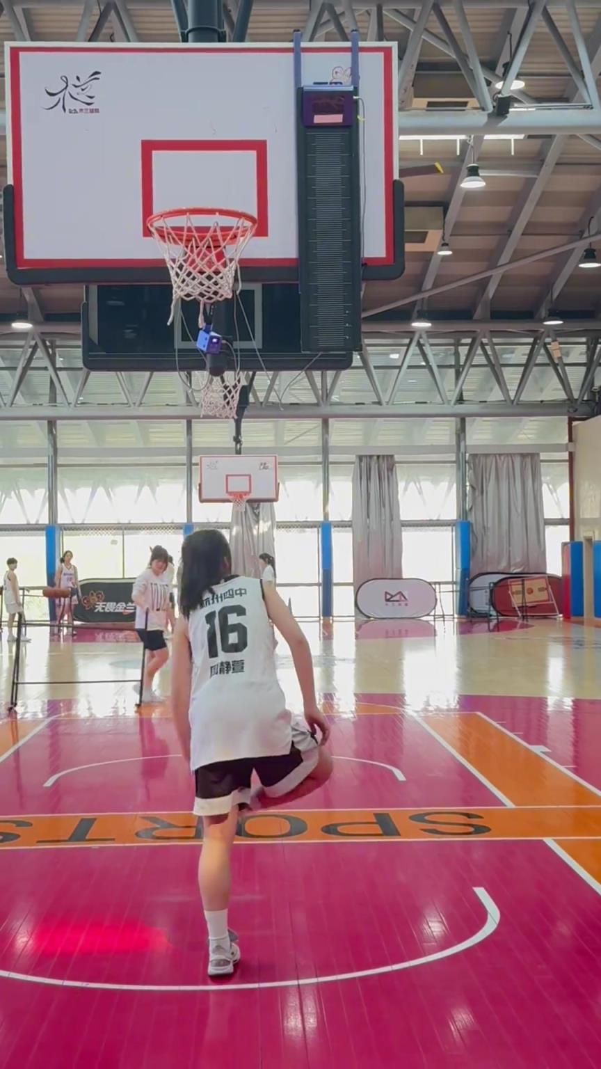 所以，你能摸高多少？